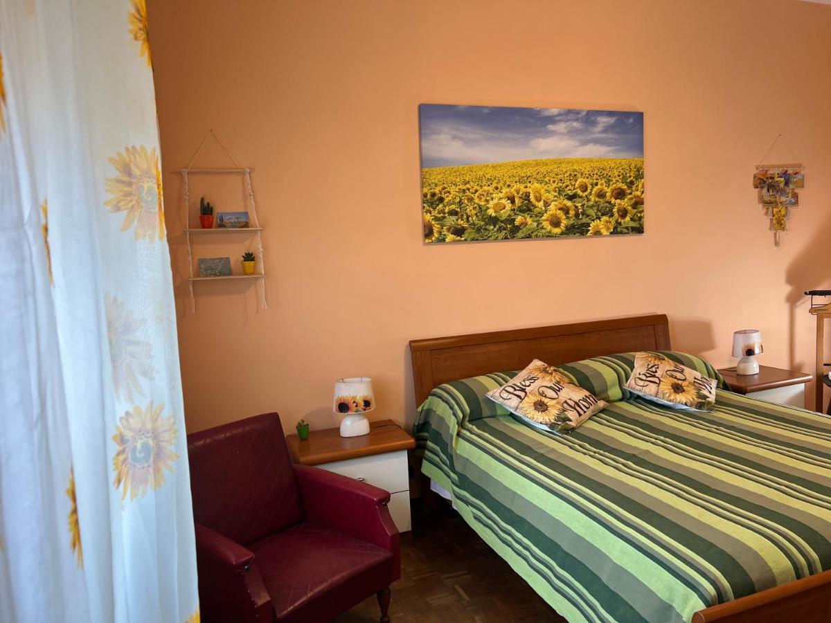Vicino A Tutto Bed & Breakfast Vercelli Exterior foto