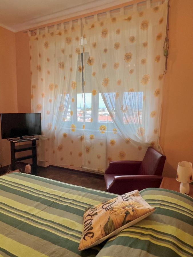 Vicino A Tutto Bed & Breakfast Vercelli Exterior foto