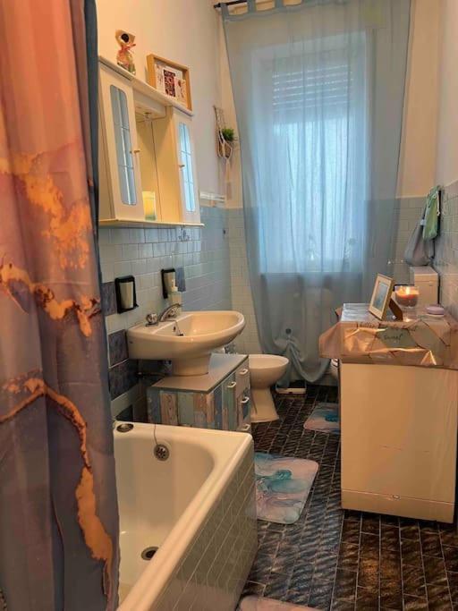 Vicino A Tutto Bed & Breakfast Vercelli Exterior foto
