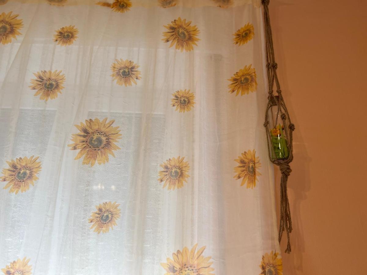 Vicino A Tutto Bed & Breakfast Vercelli Exterior foto